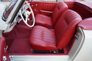 Imagen 30/50 de Mercedes-Benz 190 SL (1962)