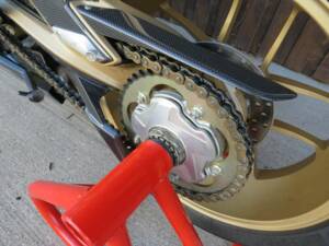 Bild 42/45 von MV Agusta F3 675 Serie Oro (2012)