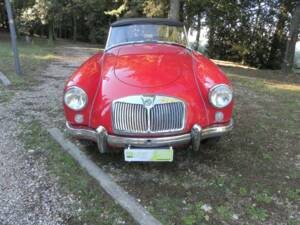 Afbeelding 2/18 van MG MGA Twin Cam (1959)