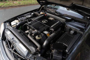 Imagen 13/15 de Mercedes-Benz 500 SL (1991)