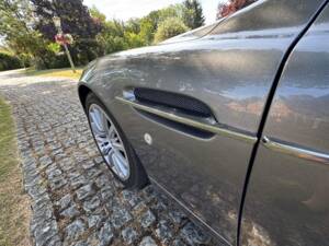 Image 35/40 of Aston Martin V12 Vanquish (2002)