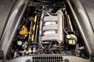 Image 18/22 de Mercedes-Benz 300 SL Roadster (1961)