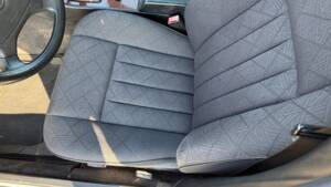 Bild 17/17 von Mercedes-Benz E 200 (1994)