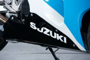 Bild 45/50 von Suzuki TL 1000R (1999)