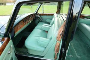 Image 37/50 of Rolls-Royce Phantom VI (1971)