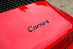 Afbeelding 43/50 van Porsche 911 Carrera 3.2 (1988)