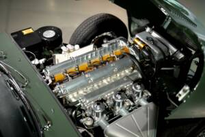 Image 47/50 of Jaguar E-Type 4.2 (1966)