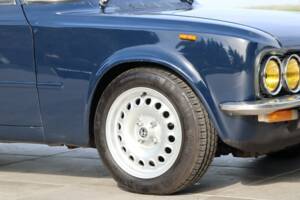 Image 18/50 of Alfa Romeo Giulia Nuova Super 1600 (1978)
