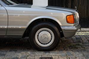 Bild 37/50 von Mercedes-Benz 500 SEL (1984)