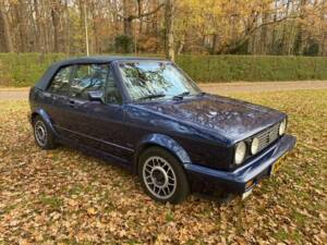 Image 14/24 of Volkswagen Golf I Cabrio GLi 1.8 (1991)