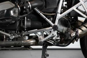 Image 18/50 of BMW DUMMY (2010)