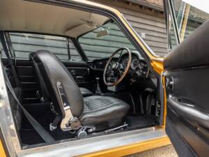 Bild 34/62 von Aston Martin DB 6 Mk II (1970)