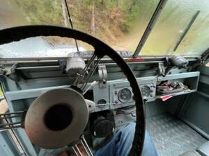 Bild 3/4 von Land Rover 88 (1966)