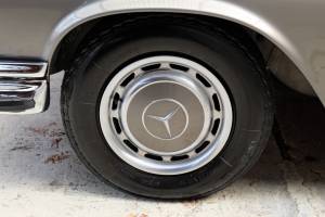 Bild 18/50 von Mercedes-Benz 280 SE 3,5 (1971)