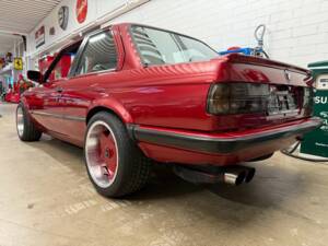 Imagen 15/19 de BMW 325i (1986)