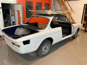 Image 70/79 of BMW 2000 CS (1969)