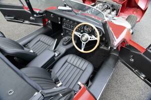 Image 19/49 de Jaguar E-Type (1970)