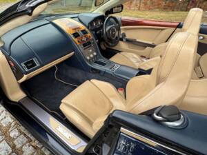 Bild 24/30 von Aston Martin DB 9 Volante (2006)