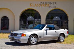 Image 13/50 of Mercedes-Benz 300 SL (1991)