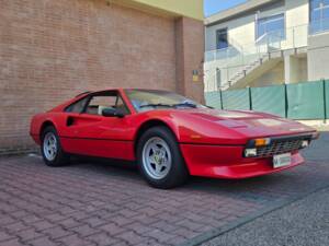 Image 13/95 of Ferrari 308 GTBi Quattrovalvole (1984)