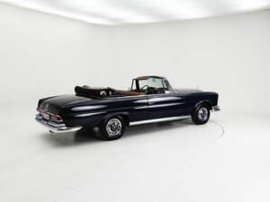 Image 2/15 of Mercedes-Benz 220 SE b (1964)