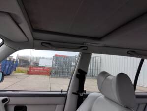 Bild 81/113 von BMW 735i (1986)