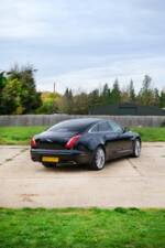 Bild 15/50 von Jaguar XJ 5.0 (2011)