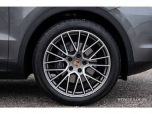 Bild 39/43 von Porsche Cayenne Coupé E-Hybrid (2020)