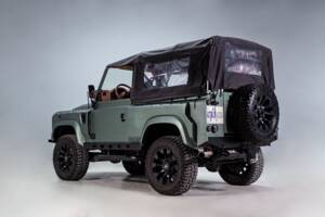 Image 14/44 of Land Rover Defender 90 (2011)
