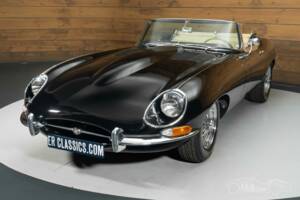 Afbeelding 4/8 van Jaguar E-Type (1967)
