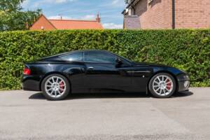 Afbeelding 8/42 van Aston Martin V12 Vanquish S Ultimate Edition (2007)