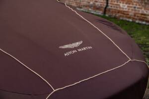 Bild 73/79 von Aston Martin DB 9 GT Volante (2017)