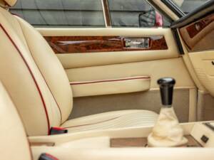 Image 27/75 de Aston Martin V8 Vantage (1985)