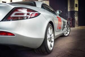 Image 61/61 of Mercedes-Benz SLR McLaren (2004)