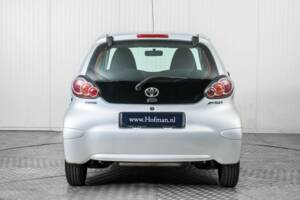 Image 13/48 of Toyota Aygo (2010)