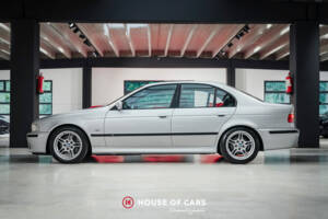 Bild 10/23 von BMW 540i (1999)