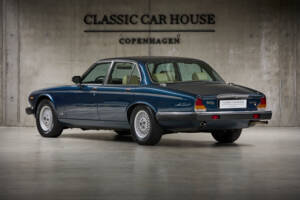 Imagen 2/99 de Daimler Double Six (1993)