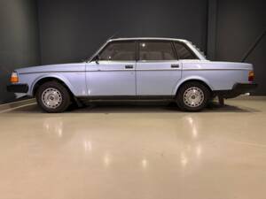 Imagen 8/63 de Volvo 244 (1981)