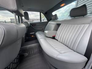 Image 9/26 of Mercedes-Benz 420 SEL (1986)