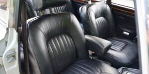 Image 20/37 of Rover 3.5 Litre Coupe (1970)