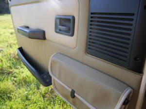 Image 16/65 of Peugeot 205 &quot;Indiana&quot; (1992)
