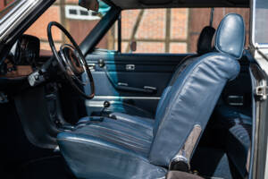 Image 23/40 of Mercedes-Benz 250 CE (1970)