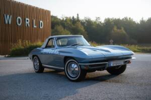 Image 1/35 of Chevrolet Corvette Sting Ray Convertible (1964)