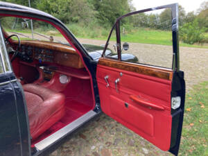 Imagen 30/44 de Jaguar S-Type 3.8 (1966)