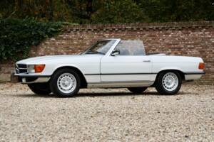 Bild 20/50 von Mercedes-Benz 280 SL (1977)