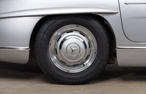 Image 14/47 of Mercedes-Benz 300 SL Roadster (1963)