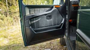 Bild 31/45 von Mercedes-Benz 300 GE (lang) (1991)