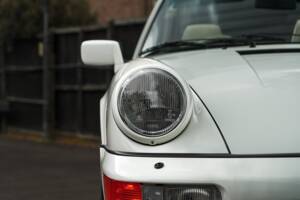 Bild 42/48 von Porsche 911 Carrera 2 (1990)