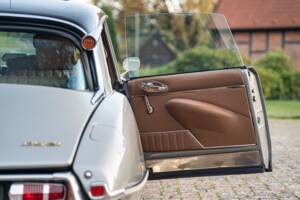 Image 39/44 of Citroën DS 21 (1968)