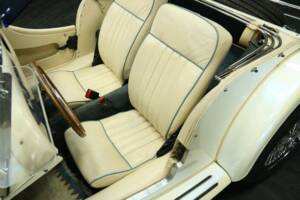Bild 13/30 von Morgan Plus 8 Inj. (1987)
